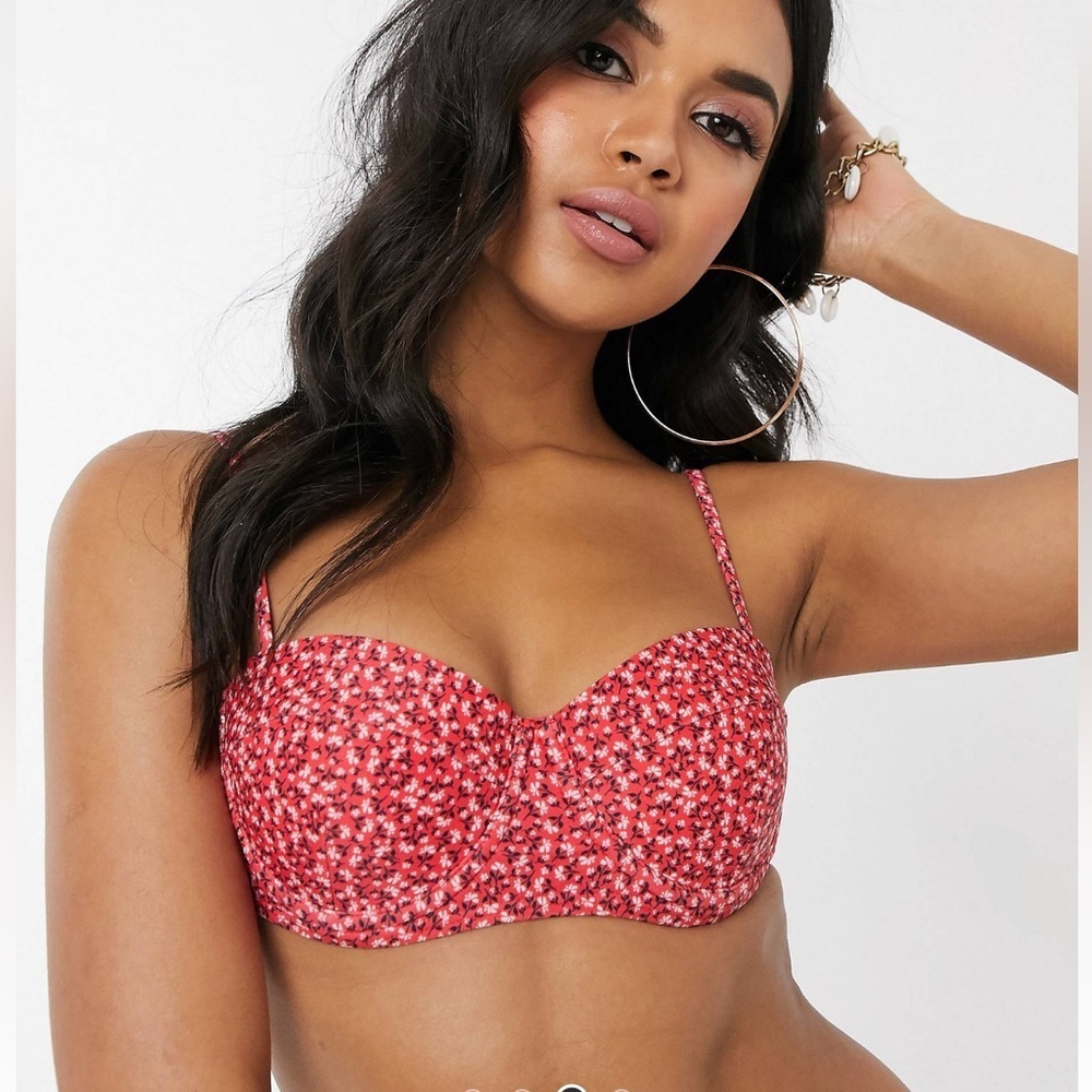 Floral print bikini top